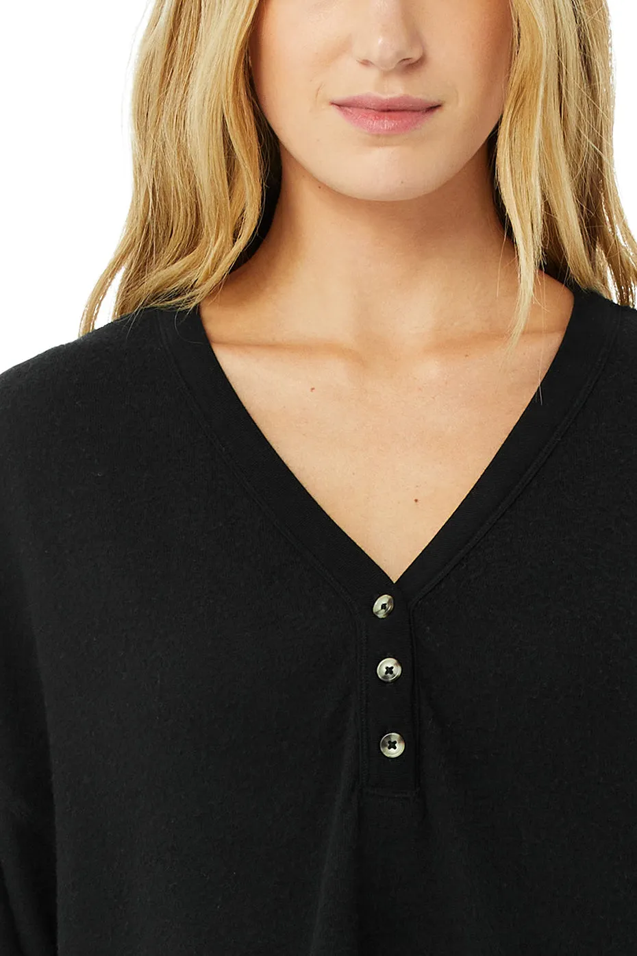 Alolux Soho Crop Henley - Black