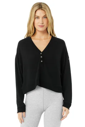 Alolux Soho Crop Henley - Black