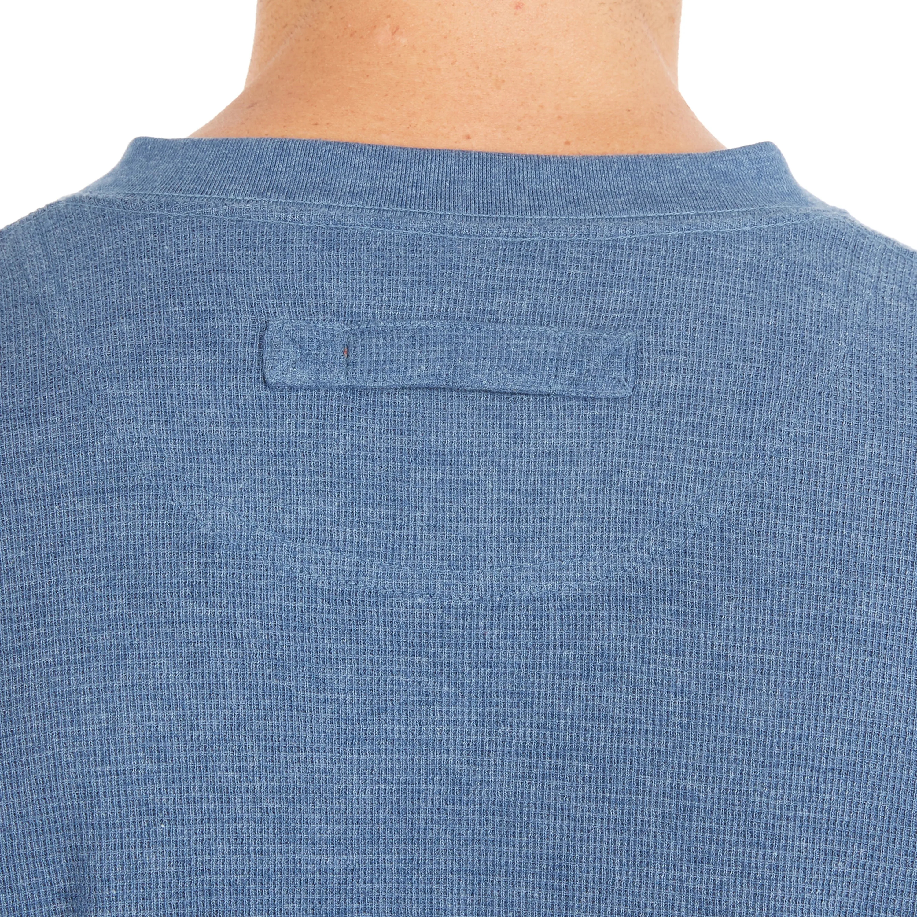 EXTENDED TAIL MINI-THERMAL KNIT HENLEY PULLOVER WITH GUSSET