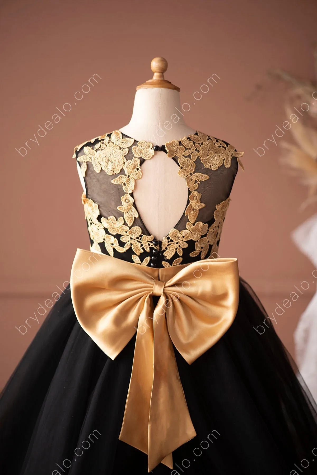 Gold Lace Pretty Bowknot Black Flower Girl Dress Online