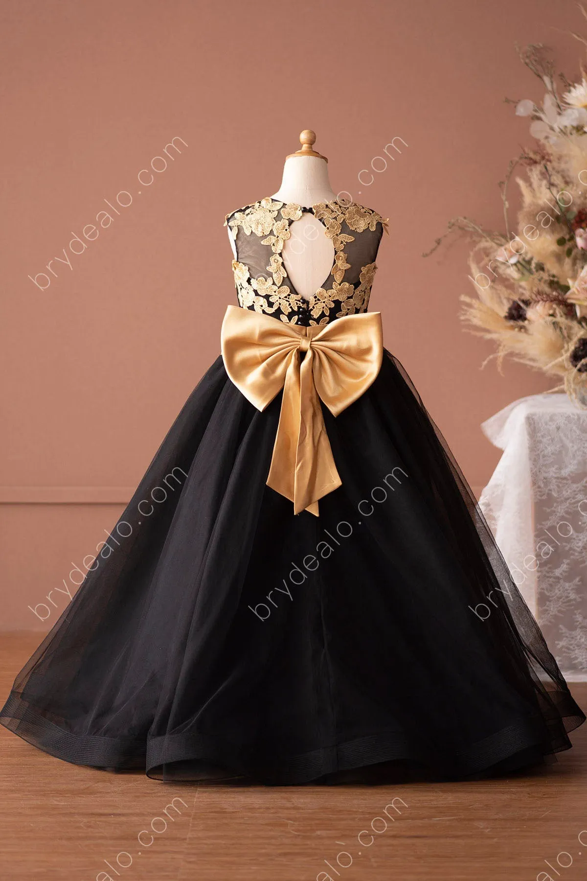 Gold Lace Pretty Bowknot Black Flower Girl Dress Online