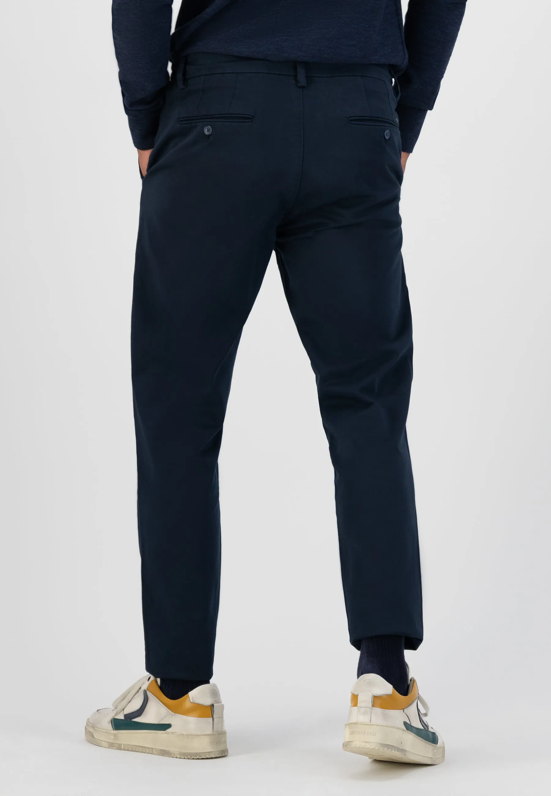 Lancaster Tapered Jogger: Dk. Navy