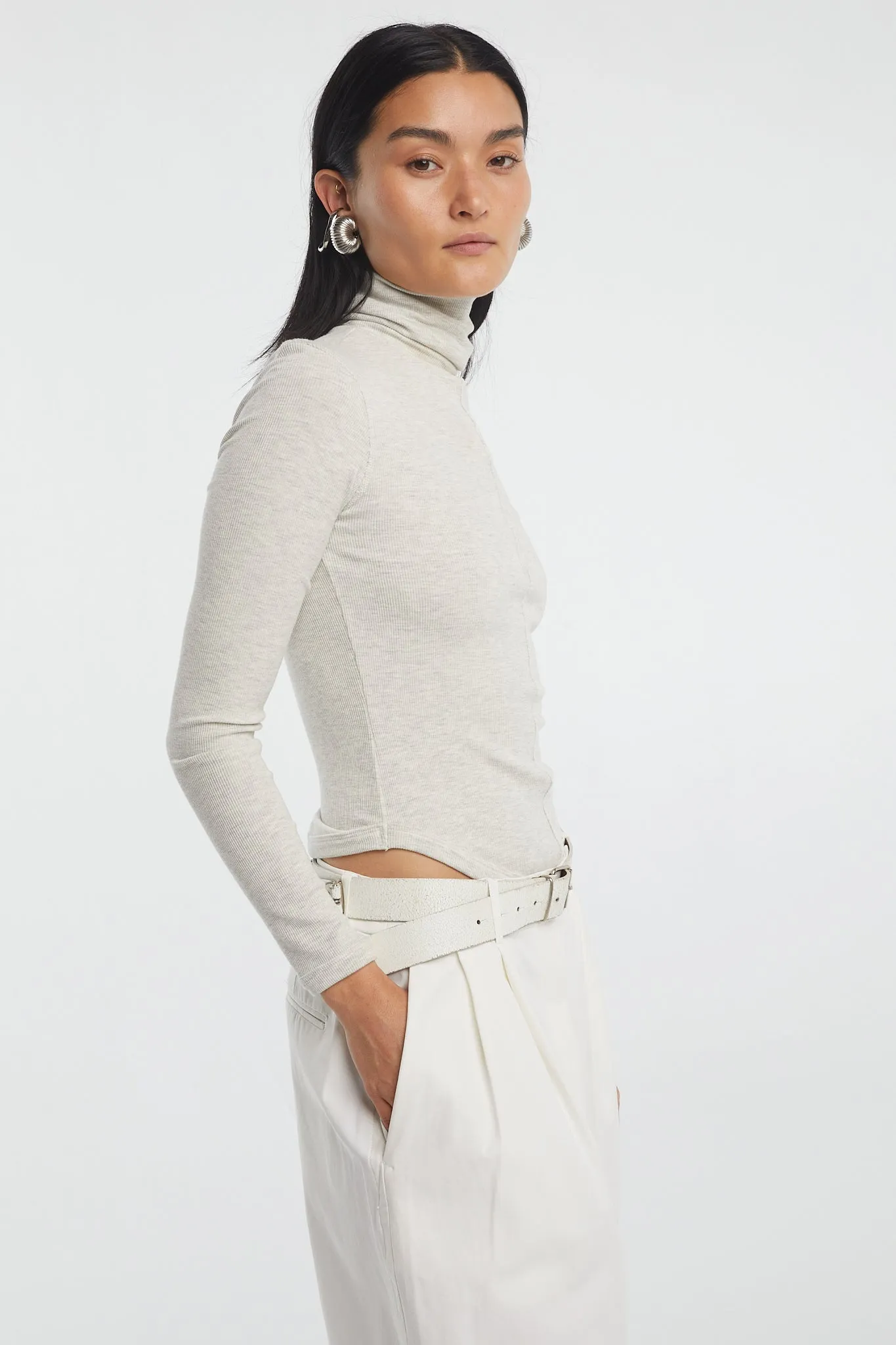 MADS TURTLENECK TOP