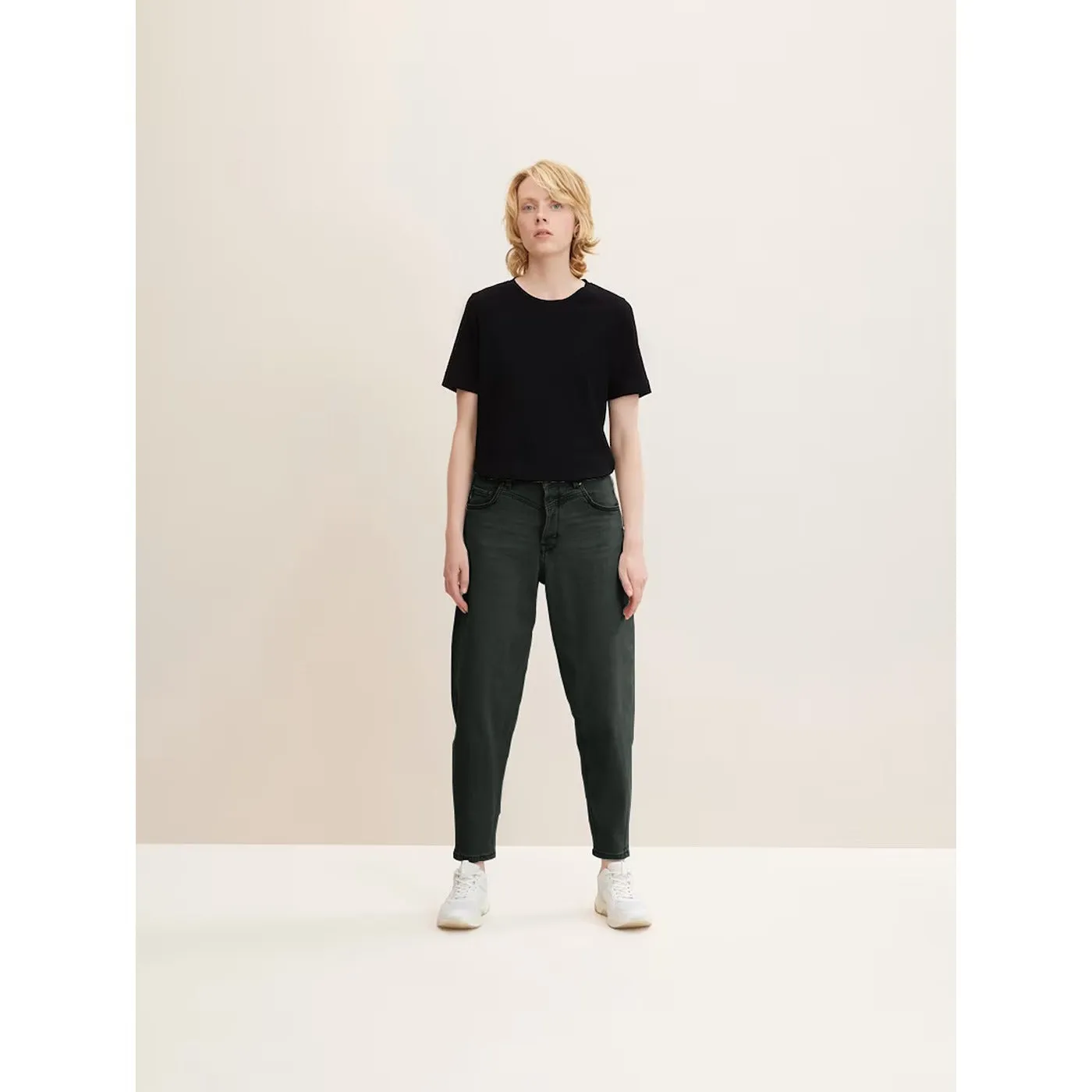 TT Barrel Mom Green Jeans